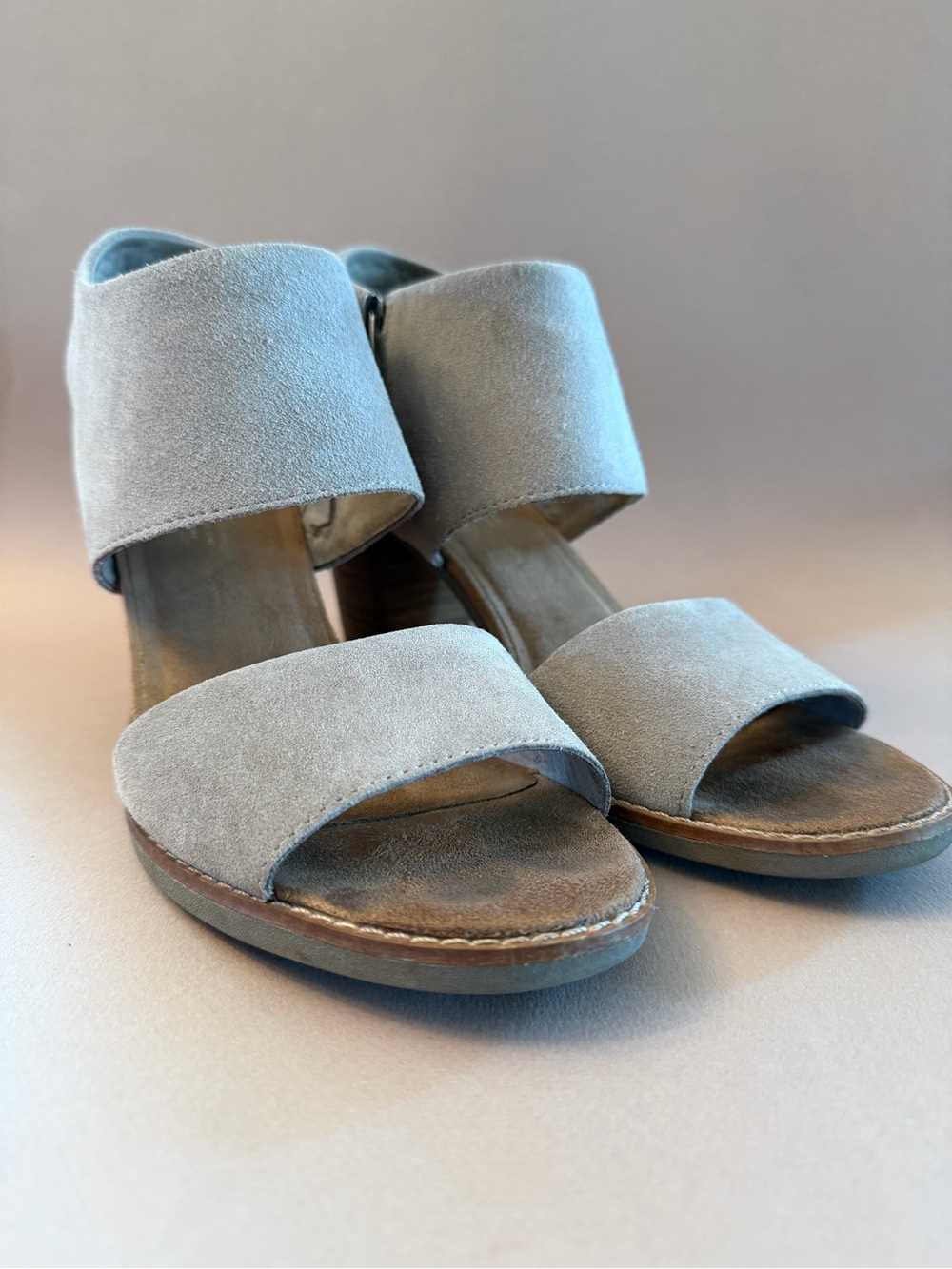 Toms Majorca Cutout Tan Suede Two-Band Open-Toe Sandals
